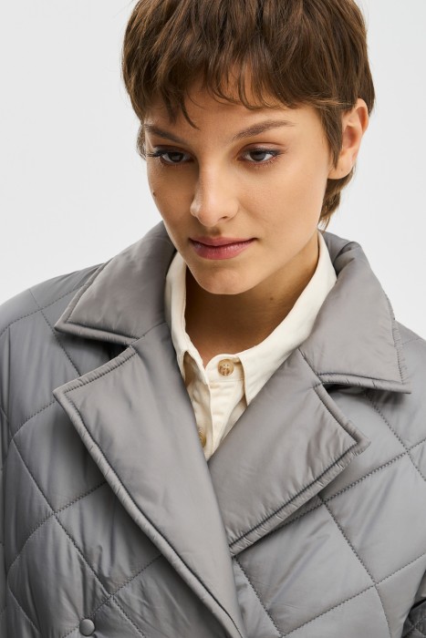 стеганая куртка с поясом из россии вид сбоку