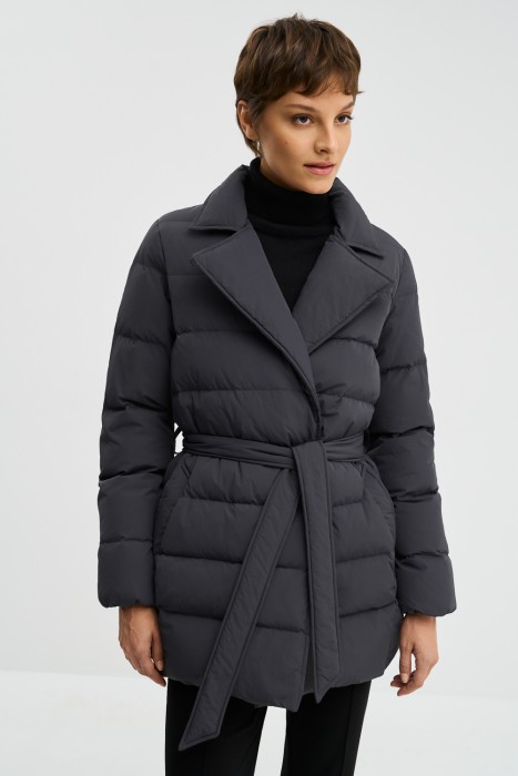 стеганая куртка с поясом от бренда снежная королева вид слева