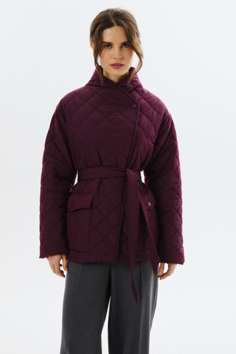 стеганая куртка с поясом от бренда снежная королева вид слева