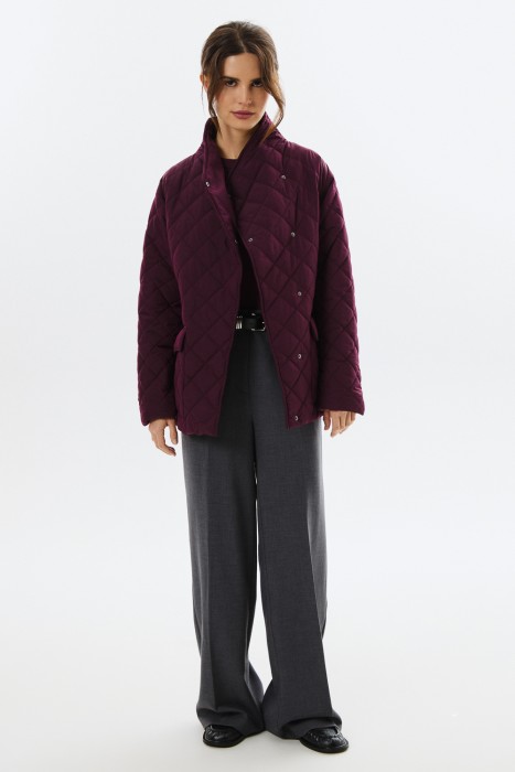 стеганая куртка с поясом из россии вид сбоку