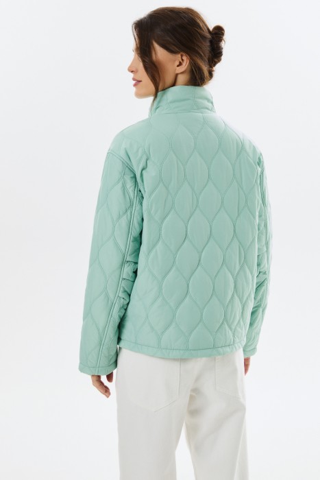 стеганая куртка по цене 3060 руб вид справа