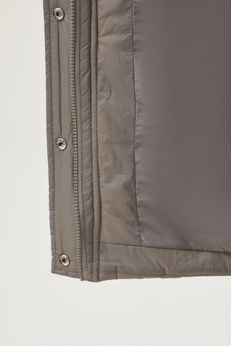 стеганая куртка из россии вид сбоку