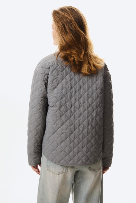 стеганая куртка по цене 3730 руб вид справа