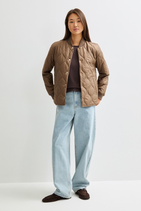 стеганая куртка из россии вид сбоку