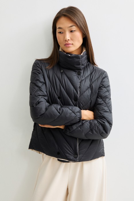 стеганая куртка от бренда снежная королева вид слева