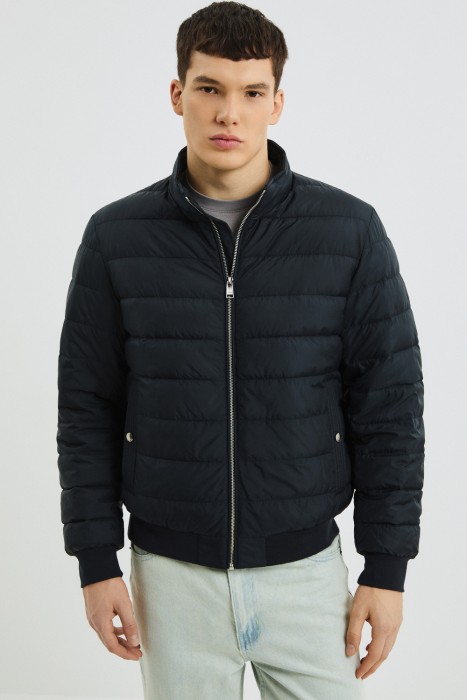 стеганая куртка от бренда снежная королева вид слева