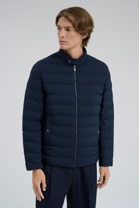 стеганая куртка от бренда снежная королева вид слева