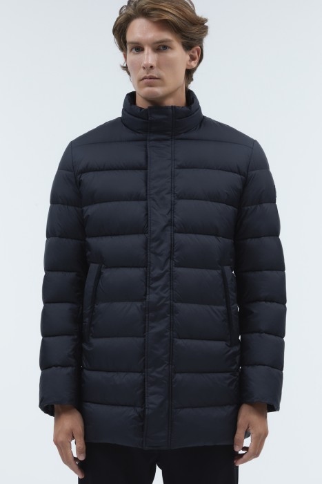 стеганая куртка от бренда снежная королева вид слева