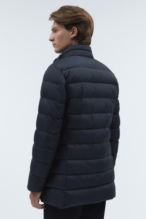 стеганая куртка по цене 9370 руб вид справа