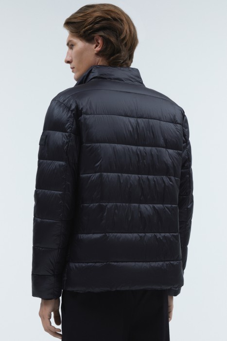 стеганая куртка из россии вид сбоку