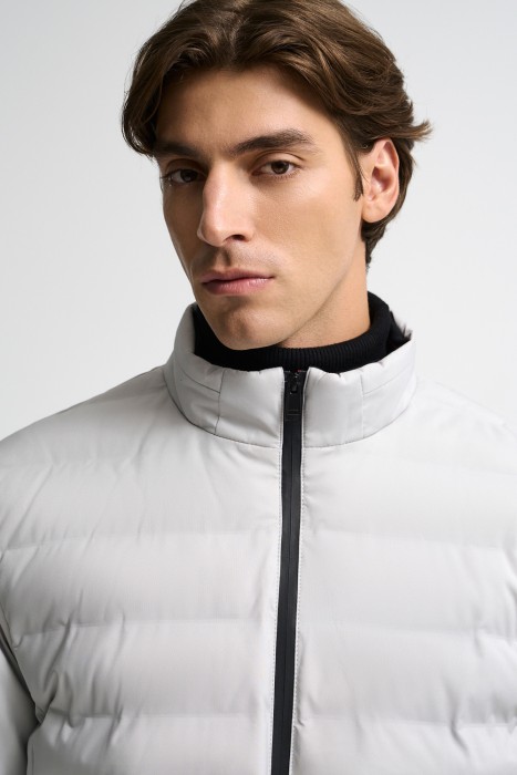 стеганая куртка из россии вид сбоку