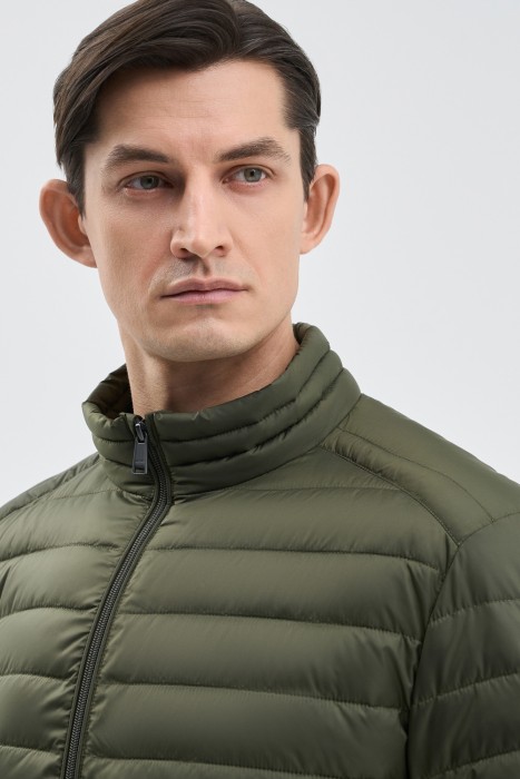 стеганая куртка по цене 2720 руб вид справа