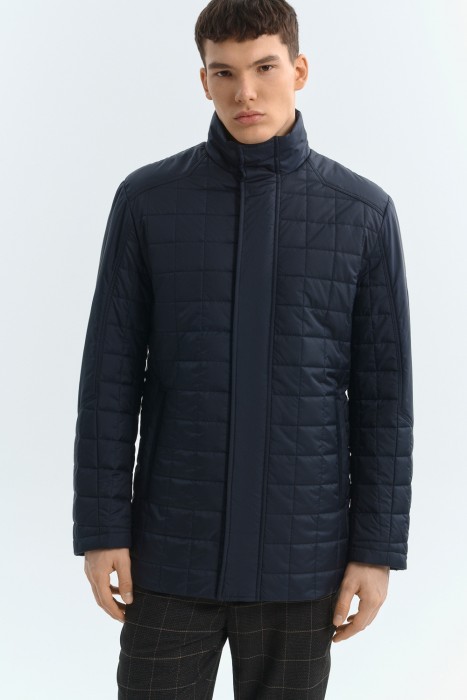 стеганая куртка от бренда снежная королева вид слева