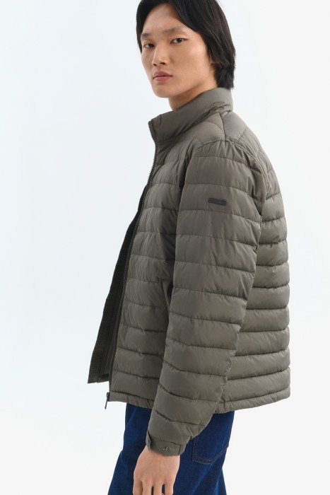 Товар с артикулом 742216003 вид сзади