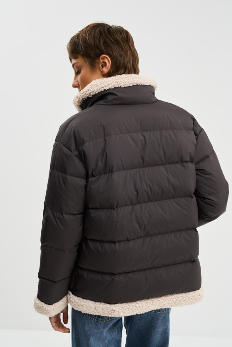 стеганая куртка по цене 8880 руб вид справа