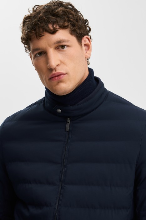 стеганая куртка из россии вид сбоку