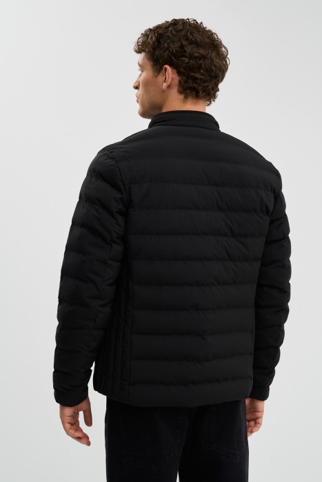 стеганая куртка по цене 6230 руб вид справа