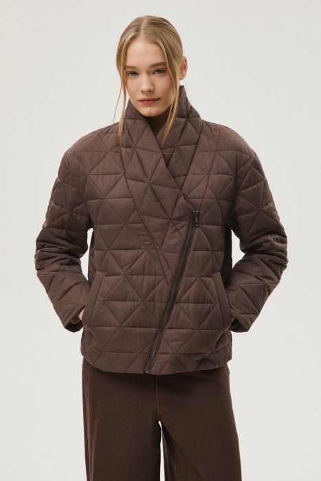 стеганая куртка от бренда снежная королева вид слева