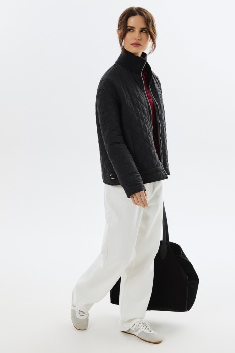 стеганая куртка из россии вид сбоку