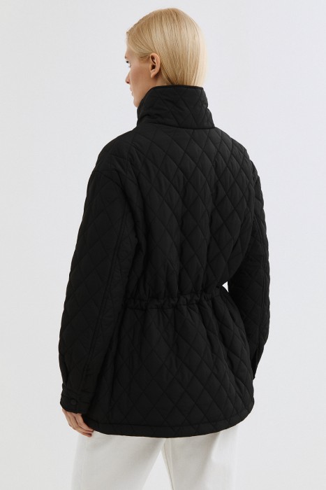 стеганая куртка по цене 4690 руб вид справа