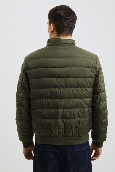 стеганая куртка по цене 4690 руб вид справа