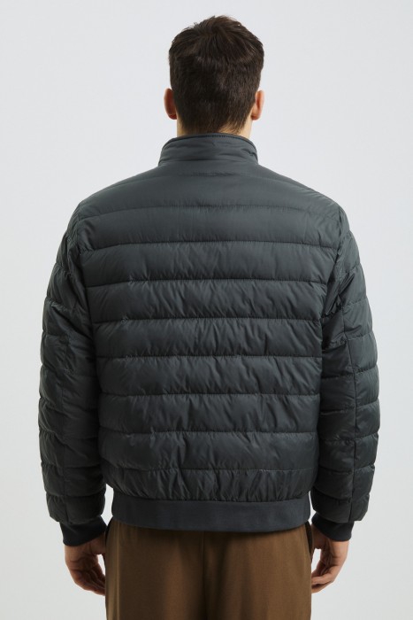 стеганая куртка по цене 5270 руб вид справа