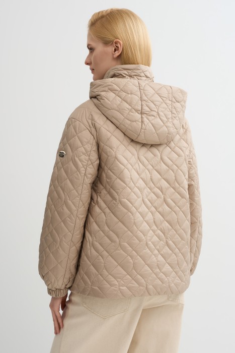 стеганая куртка по цене 6610 руб вид справа