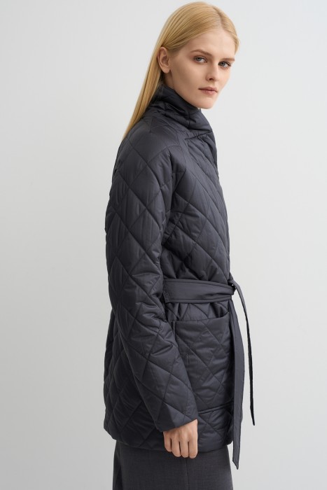 стеганая куртка от бренда снежная королева вид слева