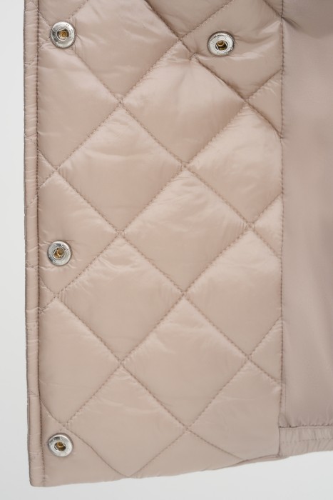 стеганая куртка из россии вид сбоку