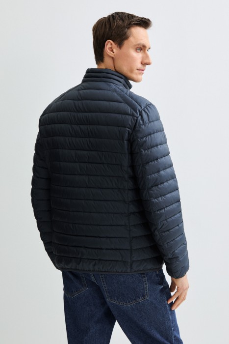 стеганая куртка по цене 4400 руб вид справа