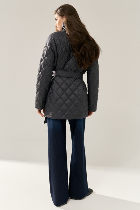 стеганая куртка по цене 5560 руб вид справа