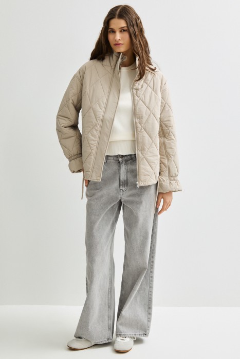 стеганая куртка из россии вид сбоку