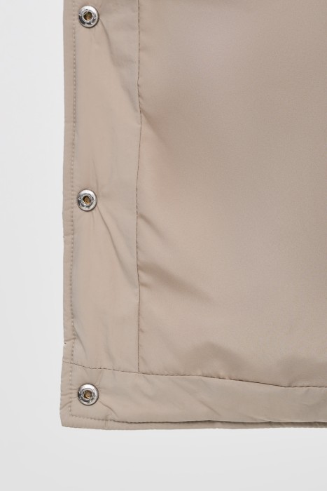 стеганая куртка по цене 3300 руб вид справа