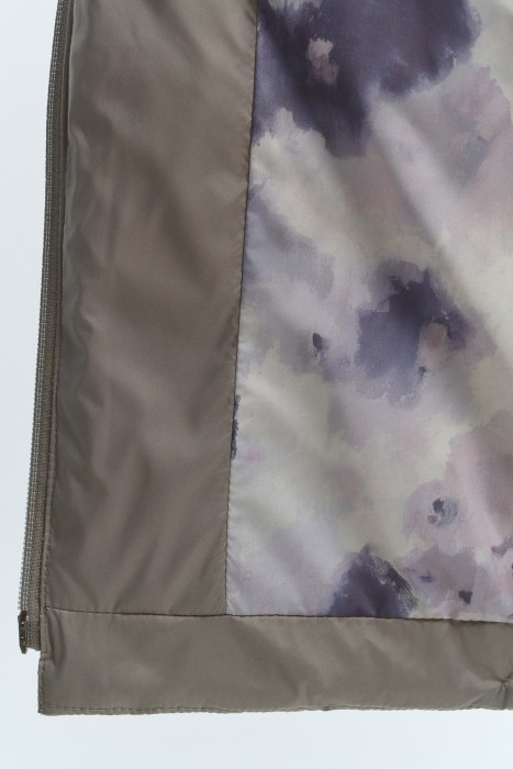 стеганая куртка из россии вид сбоку