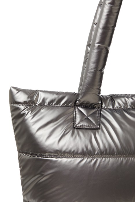 стеганая сумка-шоппер из россии вид сбоку