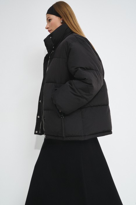 стеганая зимняя куртка по цене 5290 руб вид справа