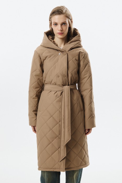 стеганое пальто с капюшоном от бренда снежная королева вид слева