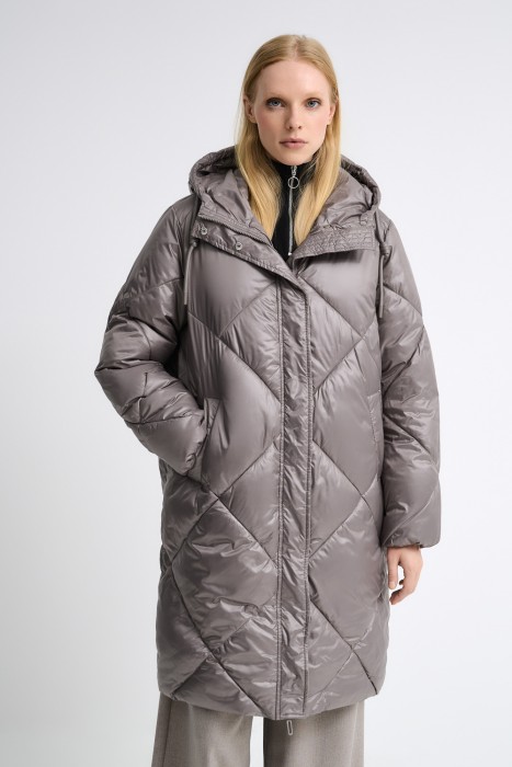 стеганое пальто с капюшоном от бренда снежная королева вид слева