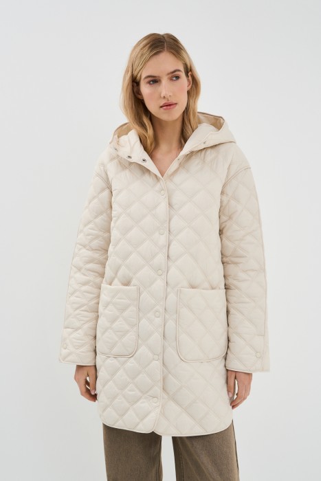 стеганое пальто с капюшоном от бренда снежная королева вид слева