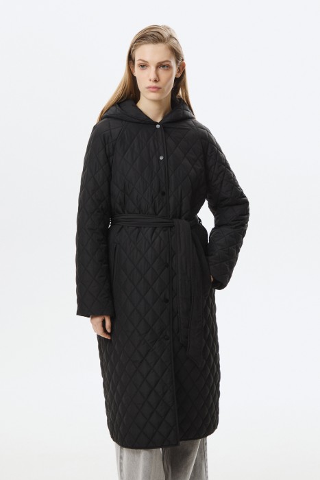 стеганое пальто с капюшоном от бренда снежная королева вид слева