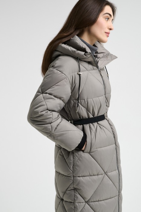 стеганое пальто с капюшоном по цене 4220 руб вид справа