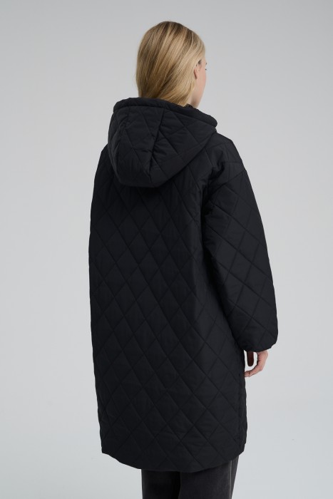 стеганое пальто с капюшоном по цене 2370 руб вид справа