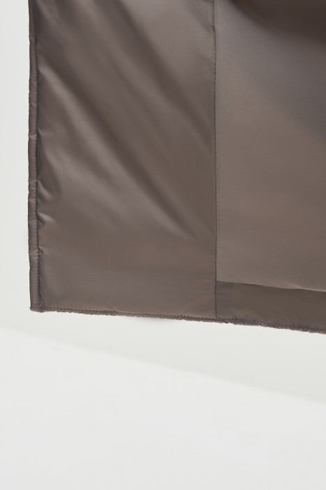 стеганое пальто с поясом из россии вид сбоку