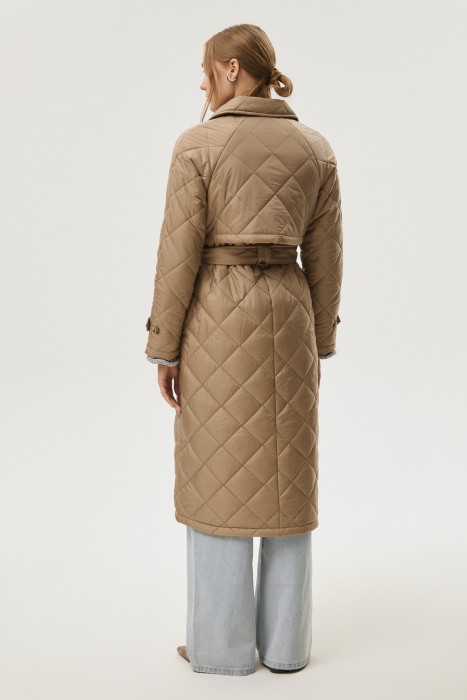 стеганое пальто с поясом по цене 5650 руб вид справа