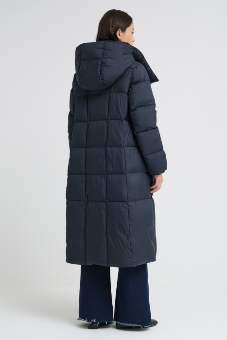 стеганое пальто со съемным капюшоном по цене 4560 руб вид справа