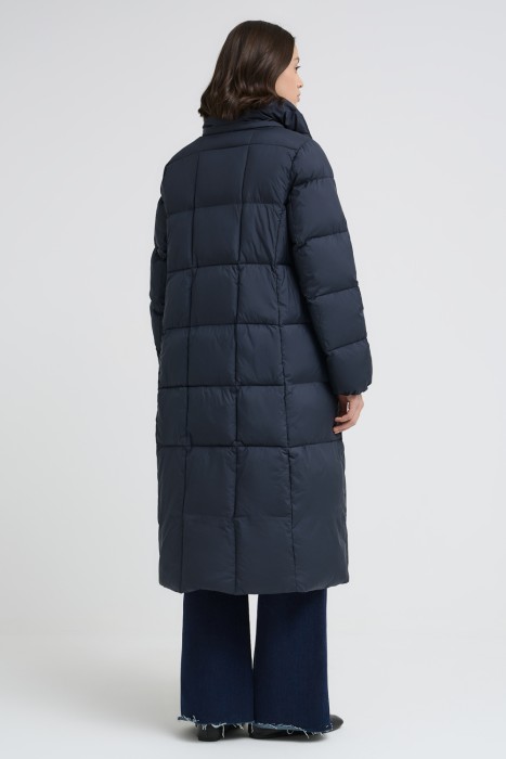 стеганое пальто со съемным капюшоном из россии вид сбоку