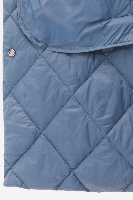 стеганое пальто из россии вид сбоку