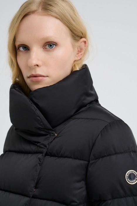 стеганое пальто из россии вид сбоку