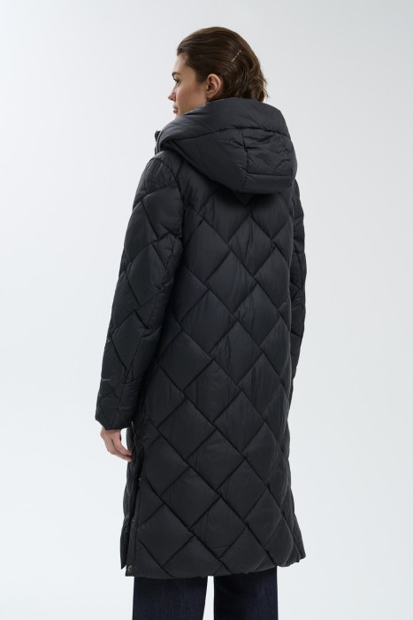 стеганое пальто по цене 5530 руб вид справа