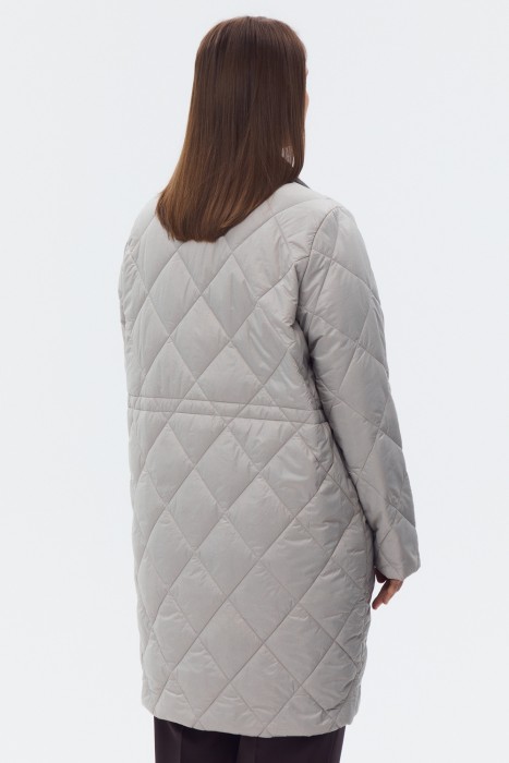 стеганое пальто из россии вид сбоку
